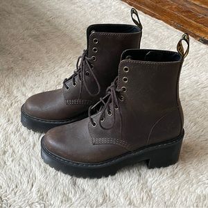 Dr. Martens Shriver Hi Leather boots size 6